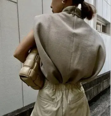 아메리빈티지 PADDED RIB TOP 베이지