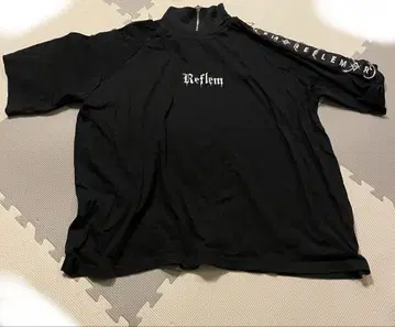 Reflem 지퍼 하이넥 티셔츠 블랙