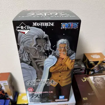 실버즈 레이리 MASTERLISE 피규어