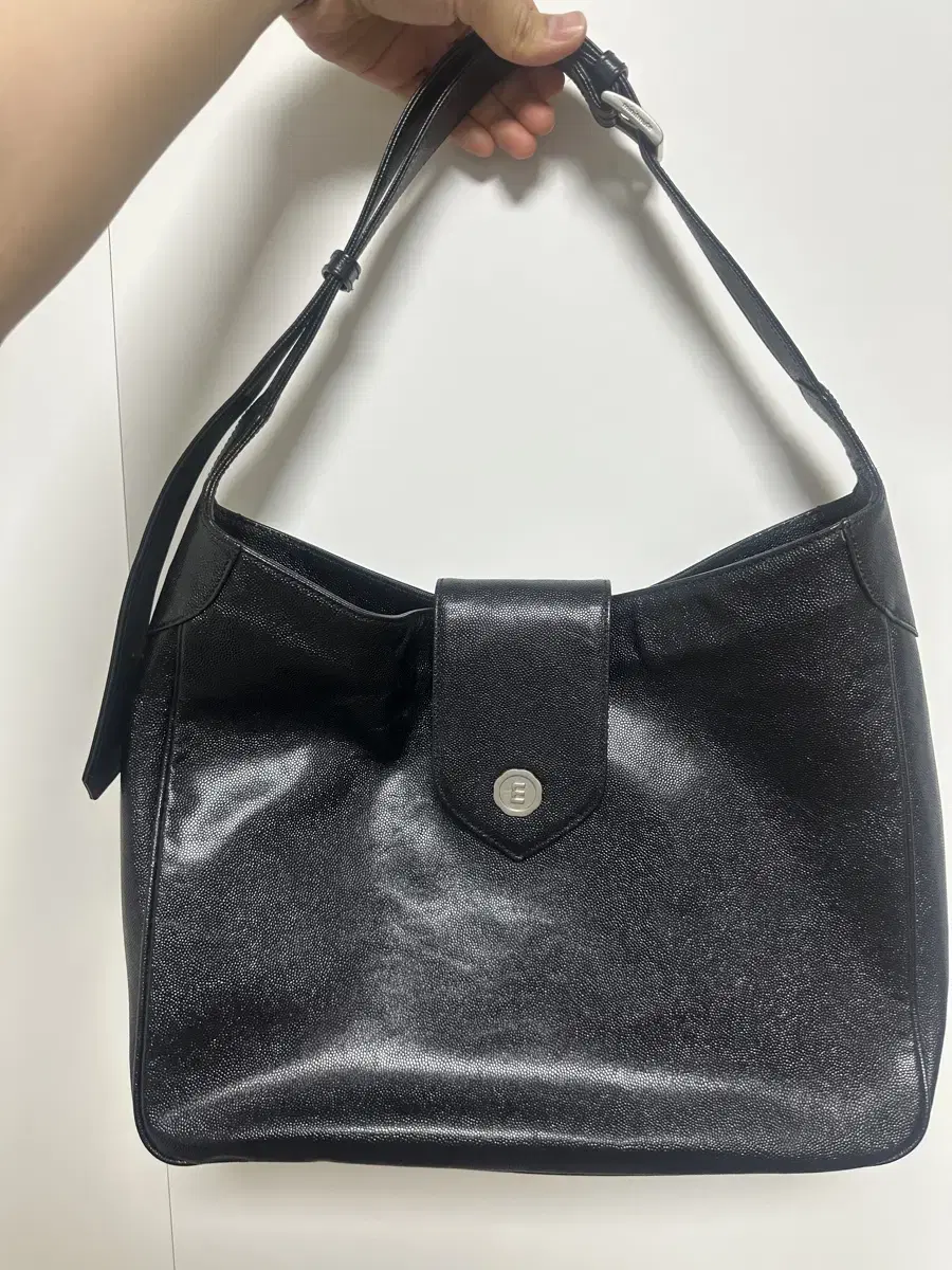 minitmute Baton Bag Large Caviar Black, almost new