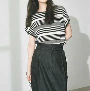 작은 사이즈 23구 세탁 가능 코튼 아세테이트 백 버튼 니트