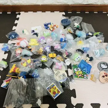 산리오 디즈니 키링 가챠 묶음 판매 60개 이상
