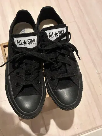 CONVERSE ALL STAR 블랙 스니커즈