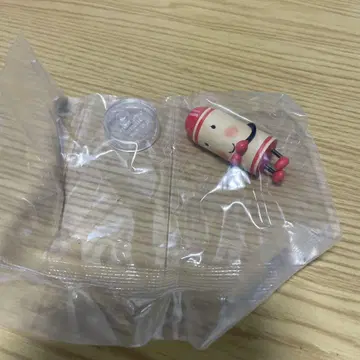 크레용의 쿠로군 가챠가챠 캡슐 토이 아카상 빨간색