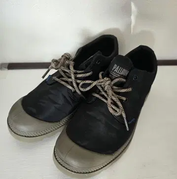 팔라디움 PAMPA OX 스니커즈 라이트 WP+ 25cm