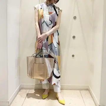 보르지 핸드 페인팅 원피스 슬리브리스 셔츠 투모로우랜드 36