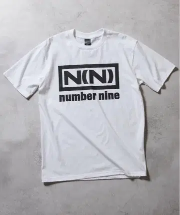 N(N) number nine N(N) 넘버 나인 백 로고 티셔츠