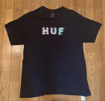 HUF 블랙 티셔츠