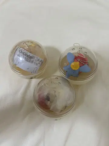 디즈니 캐릭터 캡슐 토이