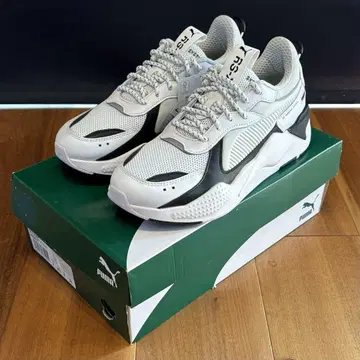 미사용 새상품 푸마 PUMA RS-X CORE