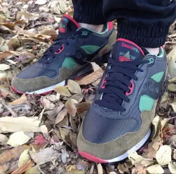 Saucony Shadow 5000 스니커즈 슈레이스 포함