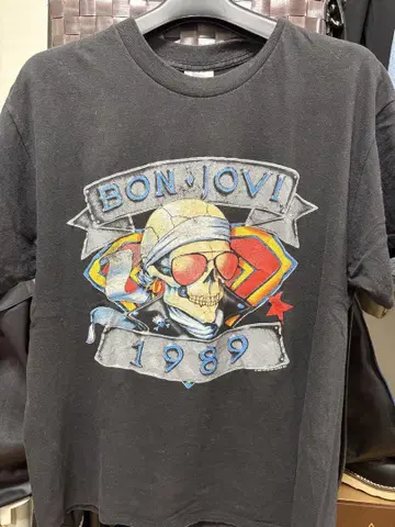BON JOVI 89 We're Back KICKIN' ASS 티셔츠