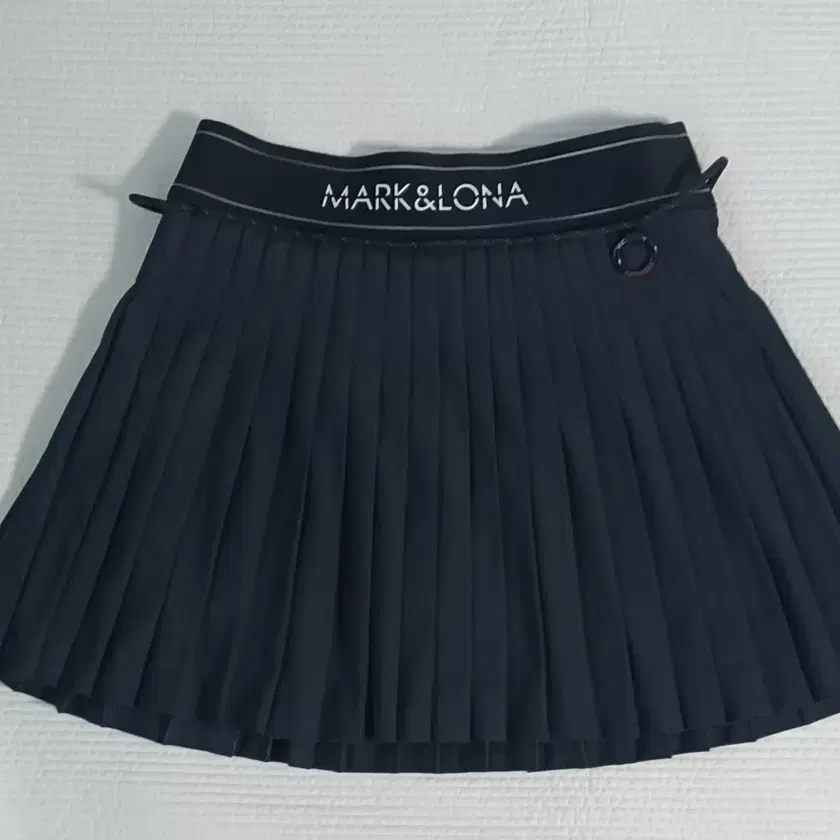 【完売品】人気MARK&LONA Pleats Skirt | WOMEN 38 MARK & LONA | 마크앤로나 Mark & Lona Pleated Skirt Size 36