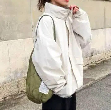 유니클로 윈드프루프 스탠드 블루종 L