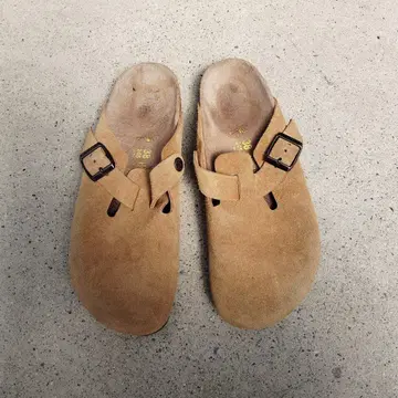 버켄스탁 보스턴 스웨이드
