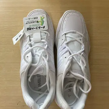 WIMBLEDON 화이트 신발