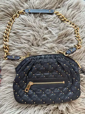 마크제이콥스 숄더백 스터드 가죽 퀼팅 체인