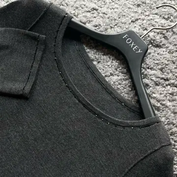 FOXEY NY 40 블랙 비즈 그레이 니트