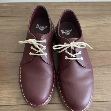 Dr. Martens 버건디 캐주얼 슈즈