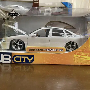 Jada 1/24 1966 쉐비 임팔라 SS