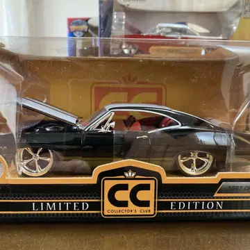 Jada 1/24 1967 쉐비 임팔라 컬렉터즈 클럽