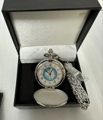 파이어 엠블렘 회중시계 사랑과 용기의 25주년 기념 FE 축제 굿즈