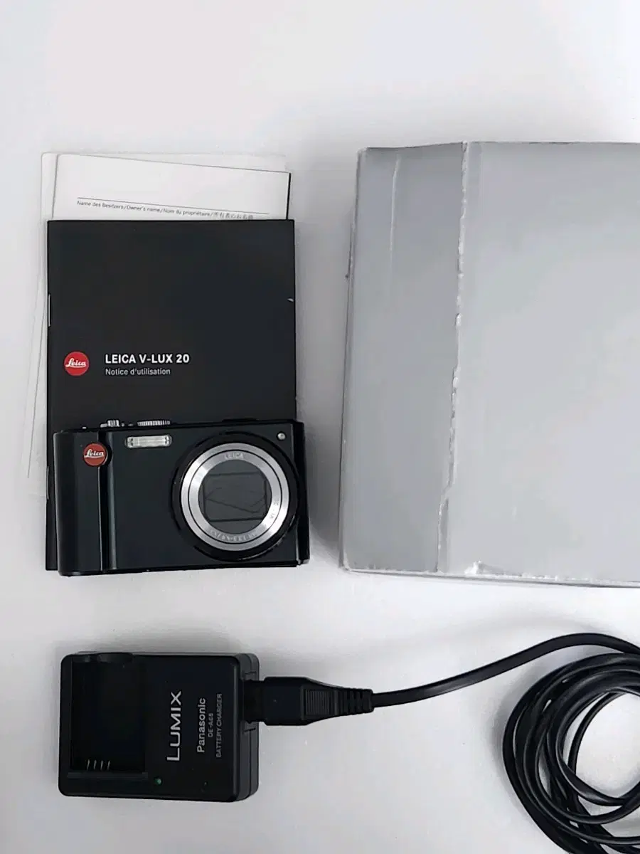 Leica Point-and-Shoot v-lux20 Point-and-Shoot Camera Leica Vintage Camera