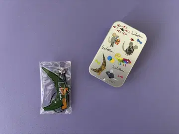 레오 레오니 트레이딩 러버 스트랩 코넬리우스