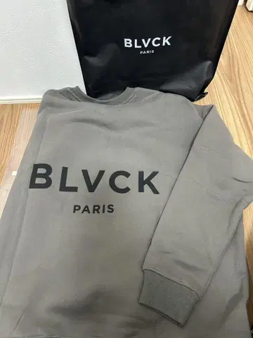 BLVCK Paris 그레이 크루넥 트레이닝복