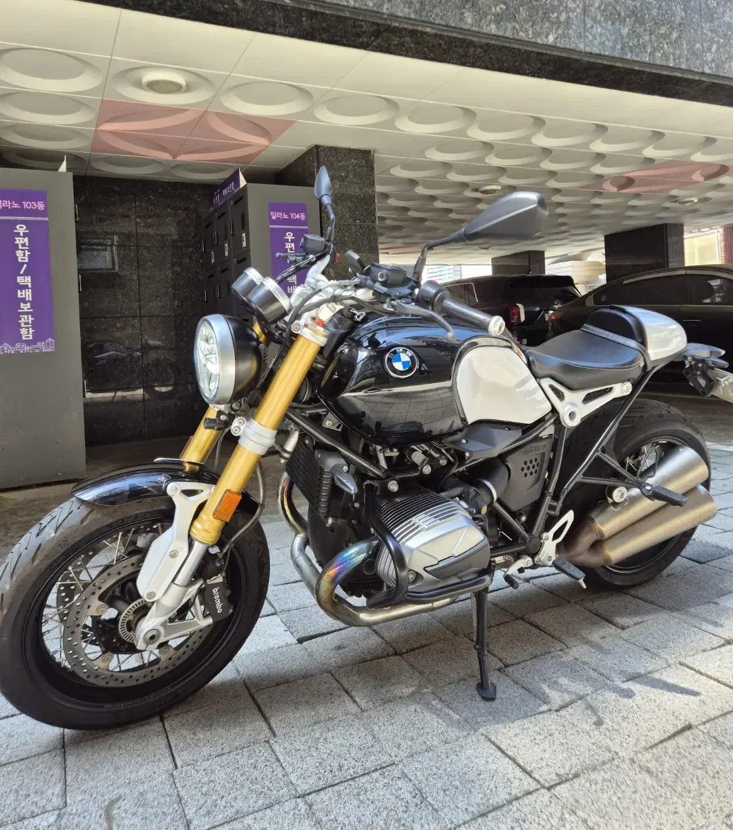 BMW 알나인티 노멀 21년식 유로5 신차급 6천키로 완전 무사고