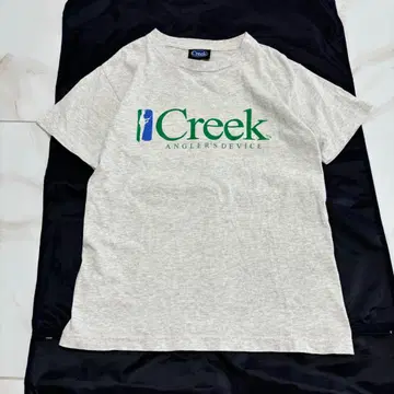 Creek Angler's Device 티셔츠 그레이 크릭