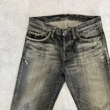 히스테릭 글래머 빈티지 가공 스터드 데님