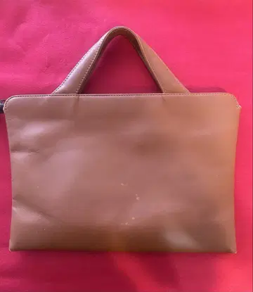 TRION 브라운 가죽 클러치백 약 30cm x 23cm
