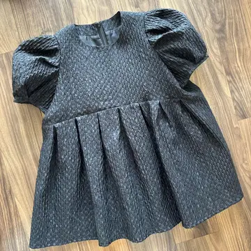 bow.a JACQUARD PEONY TOPS S 사이즈