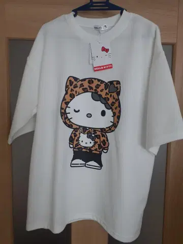 헬로키티 레오파드 후드 키티 티셔츠