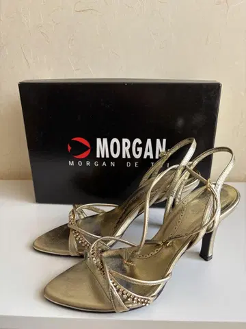 [가격 인하] MORGAN 골드 핀힐 샌들
