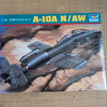 트럼펫터 1/32 A-10A N/AW