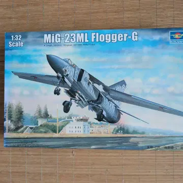 트럼펫터 1/32 MiG-23ML