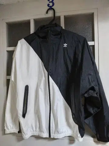 8, 17 adidas HYKE 자켓 S 사이즈 블랙/화이트