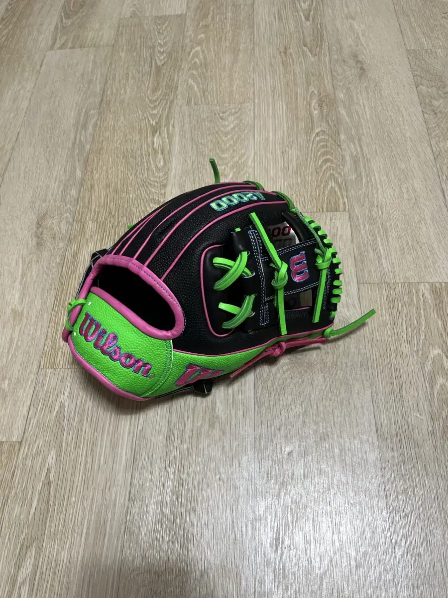 Wilson A2000 11.5 Infield Glove (New) (Final Price)