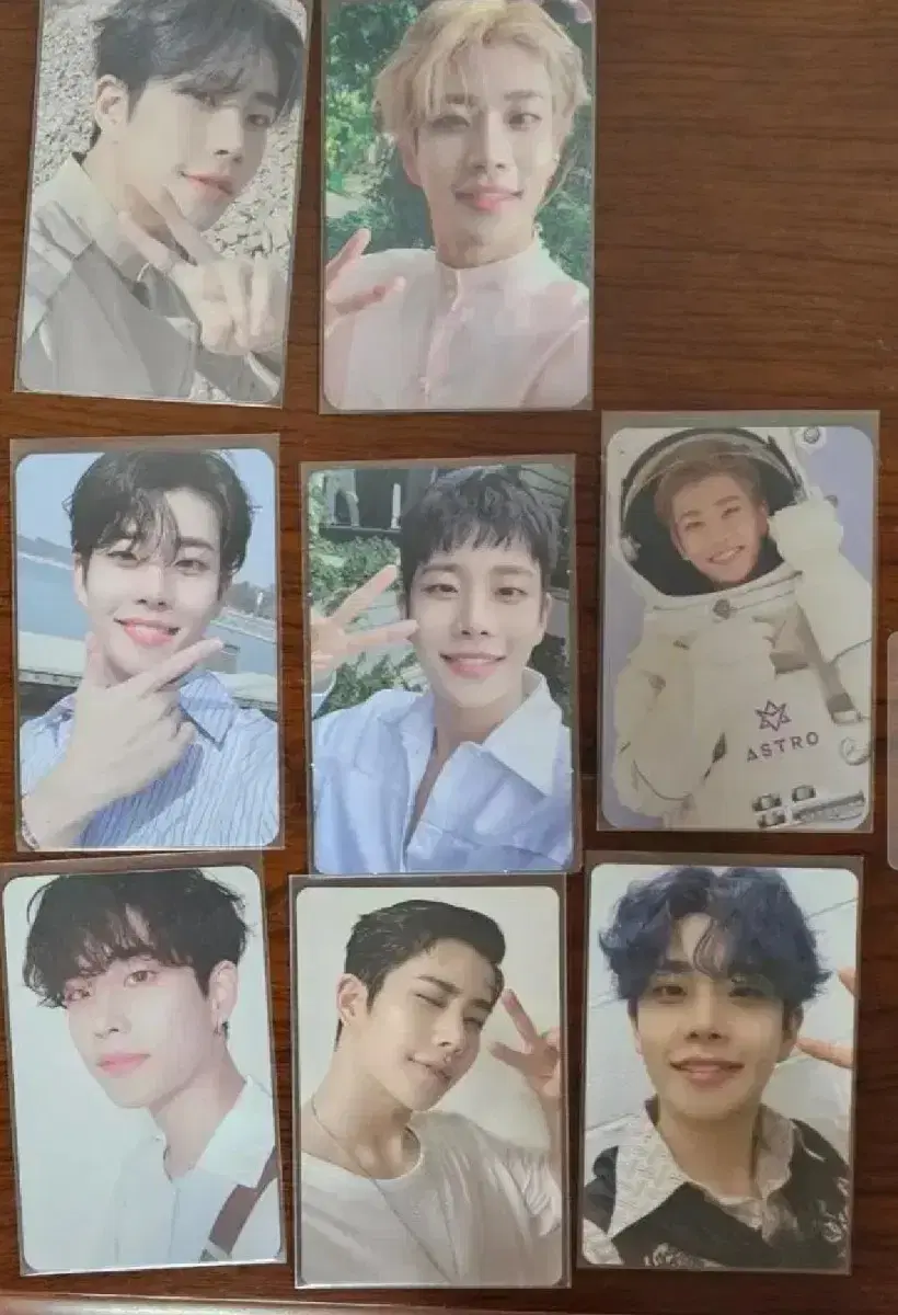아스트로 포카 차은우 문빈 윤산하 엠제이 진진 라키