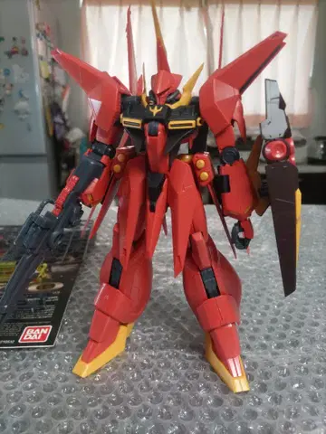 Re/100 바우 기본 조립 완성품 건담 프라모델 건담