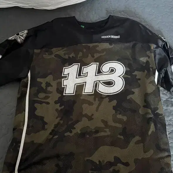 ★ 韓国の大人気【HIDDEN BEHIND】113 FOOTBALL MESH LONGSLEEVE ☆ 韓国の大人気【HIDDEN BEHIND】113 FOOTBALL MESH LONGSLEEVE