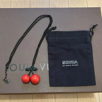 소니아 리키엘 SONIA RYKIEL 체리 펜던트 수납 봉투 포함
