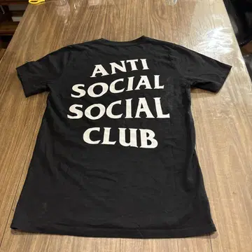 ANTI SOCIAL SOCIAL CLUB 로고 디자인 T셔츠 가격 인하