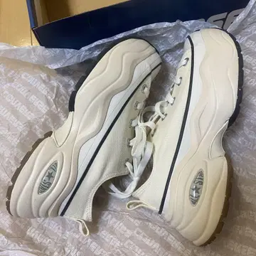 컨버스 통굽 화이트 로우 컷 22.5cm