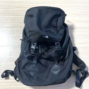 뉴에라 백팩 블랙 백팩
