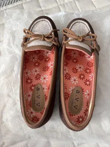 a.v.v 브라운 로퍼 23.5cm