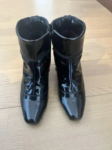 피티 에나멜 레인 부츠 21.5cm