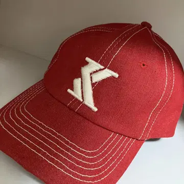 KARL KAN 빨간색 캡 자수 초레어